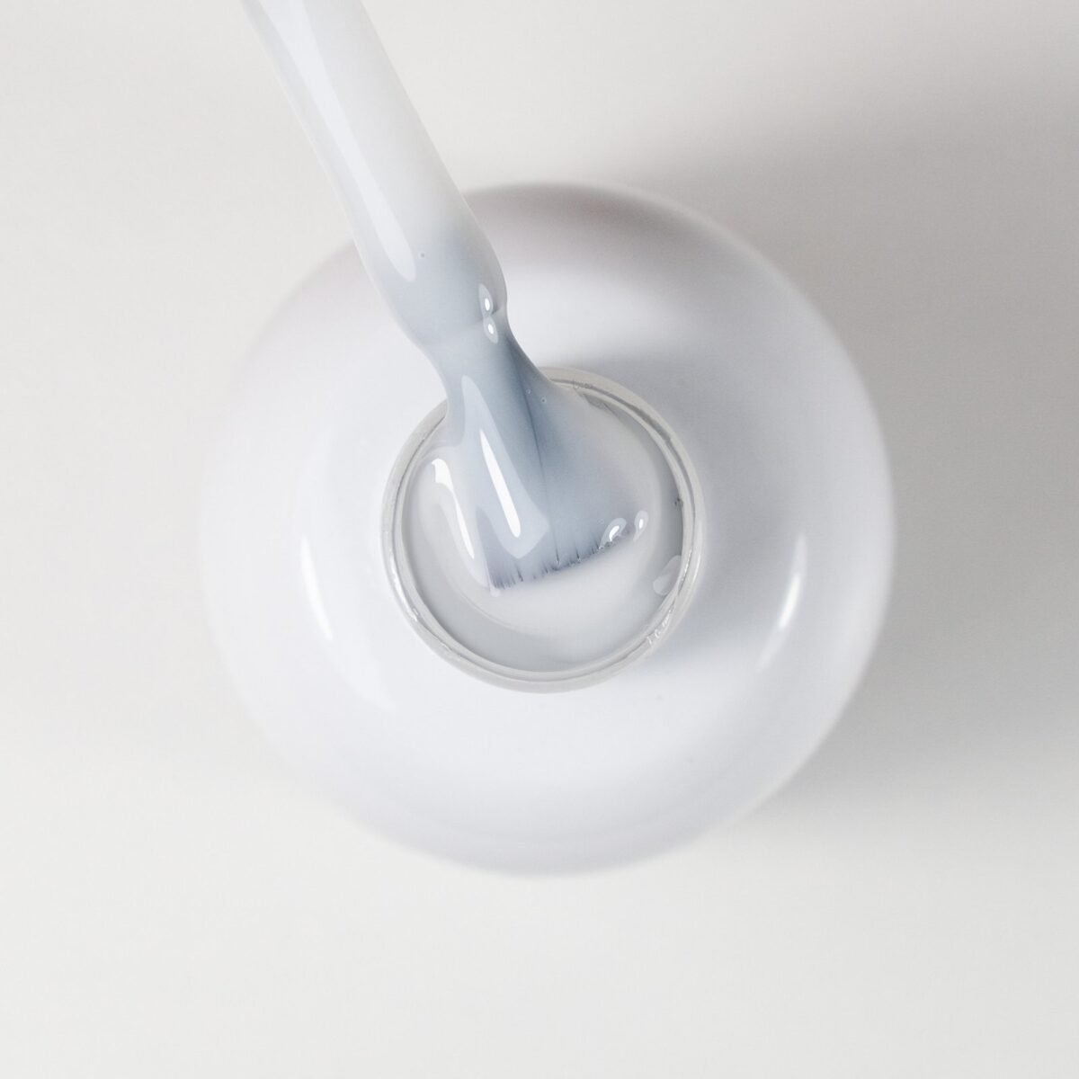 Gēla lakas virskārta (top coat) "MILKY TOP", 15 ml - Image 2