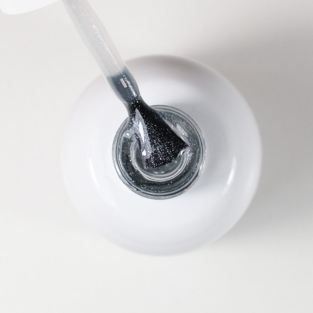 Gēla lakas virskārta (top coat) ar mirdzumiem, "SHIMMER TOP", 15 ml - Image 2